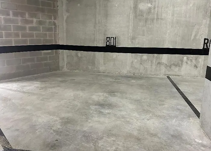 New Douro 801 With Parking